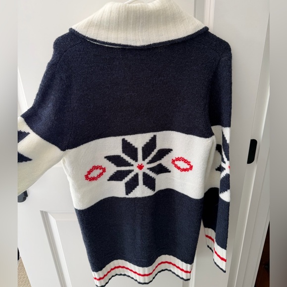 Draper James, Women's Navy and White Snowflake Sweater, New w/Tags Size M - Picture 2 of 5
